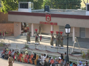 India /Pakistan Border Closing Ceremony